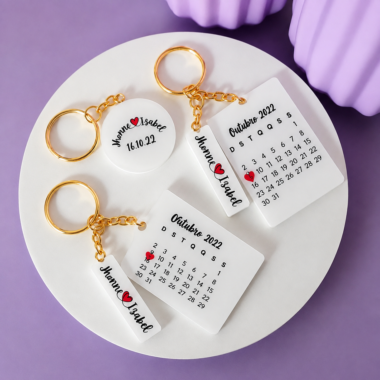 Llaveros personalizados con calendarios en resina